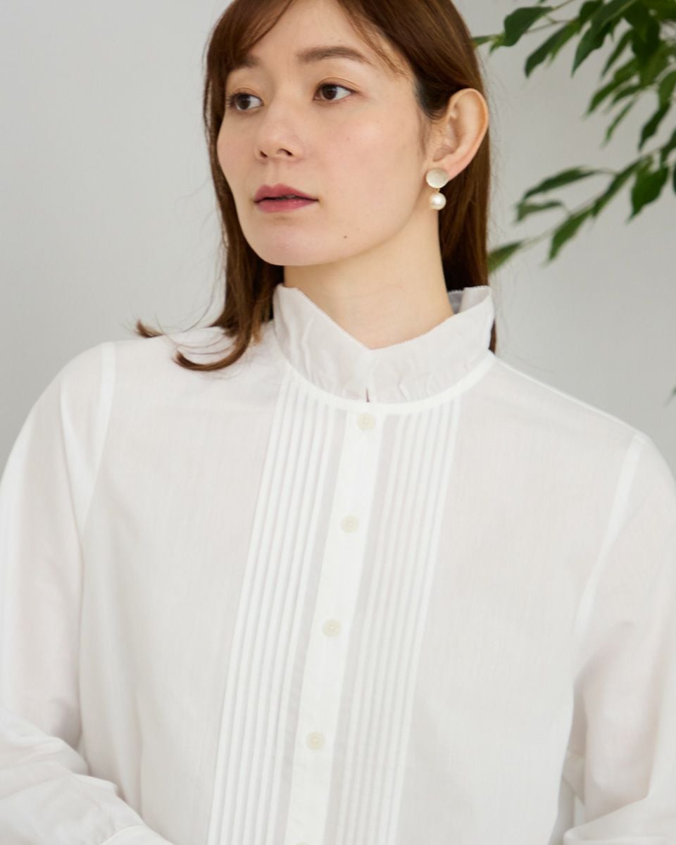 ピコ襟ブラウス