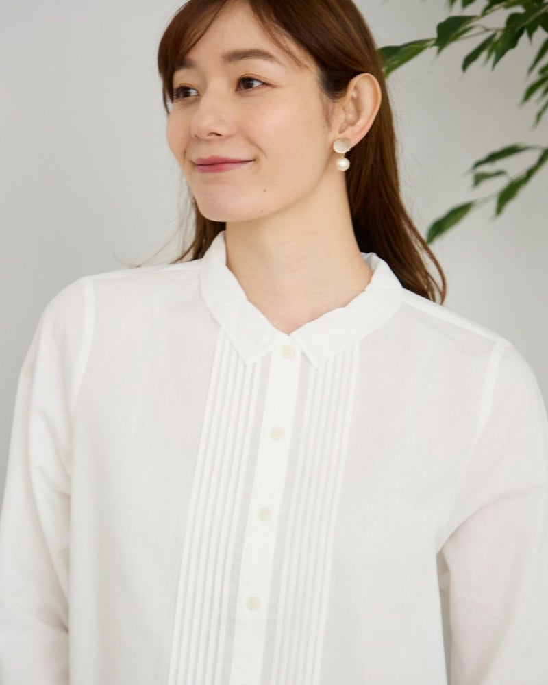 ピコ襟ブラウス