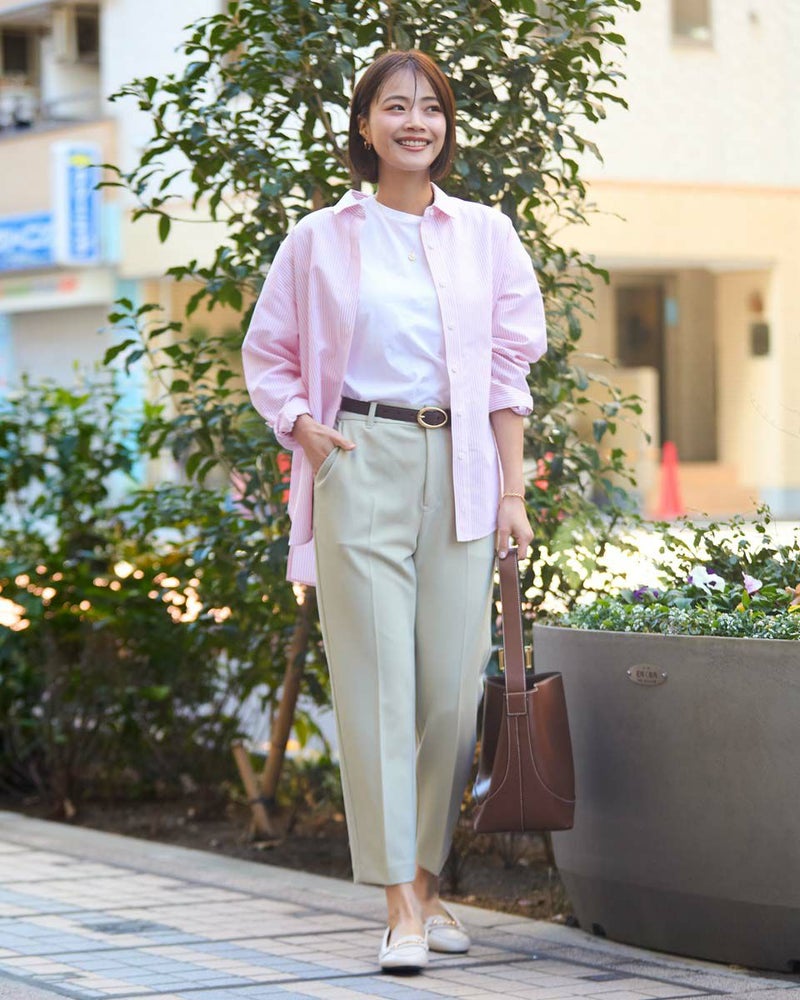 テーパードパンツ