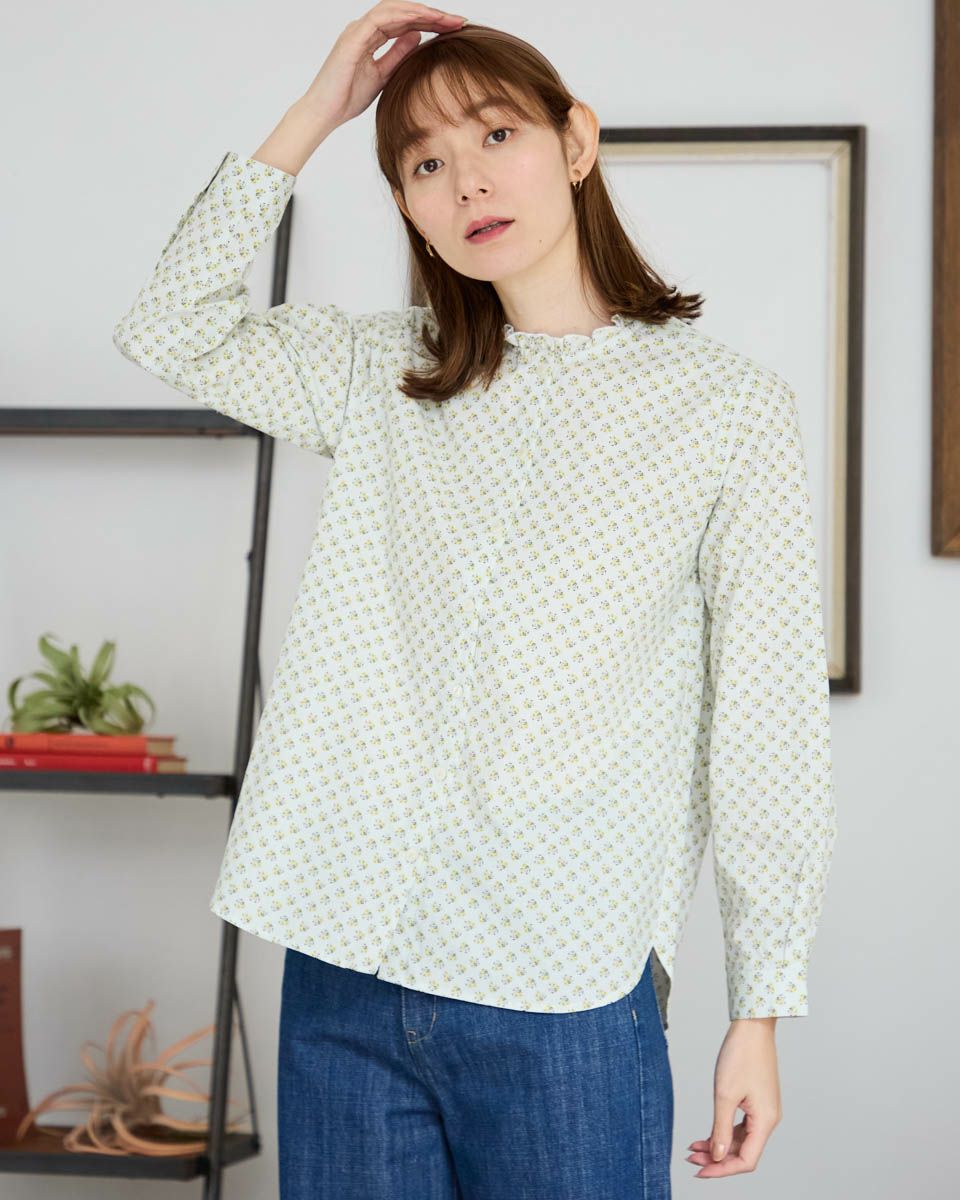 プリントブラウス