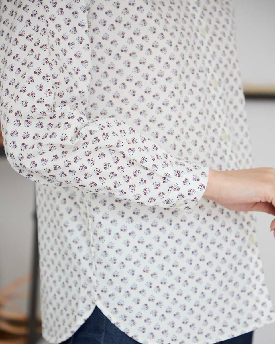 プリントブラウス