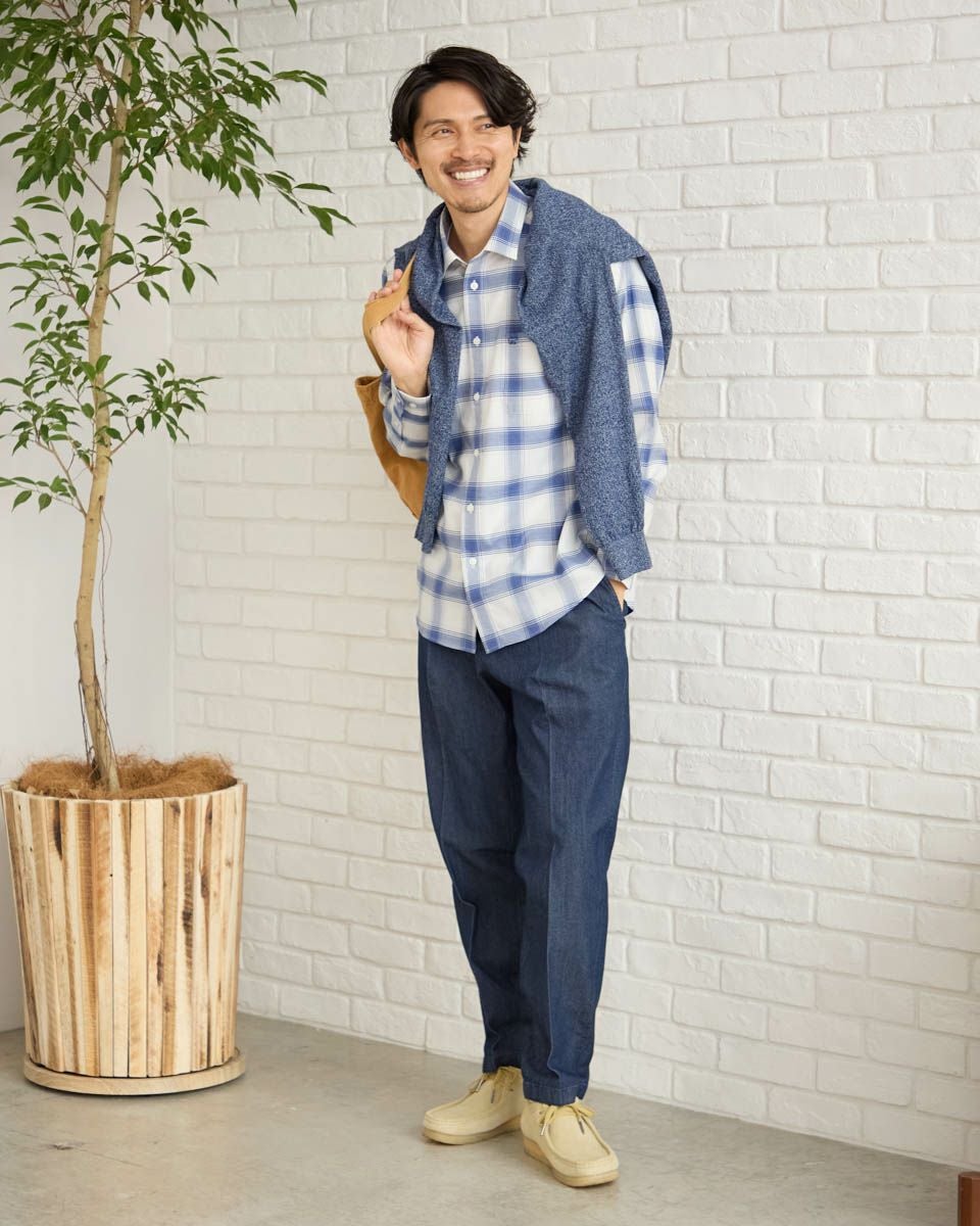 チェックシャツ