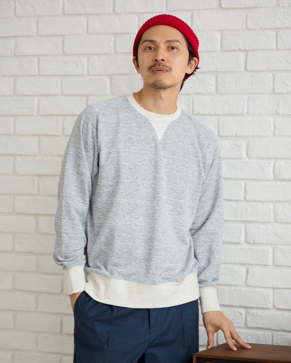 クルーネックスウェット