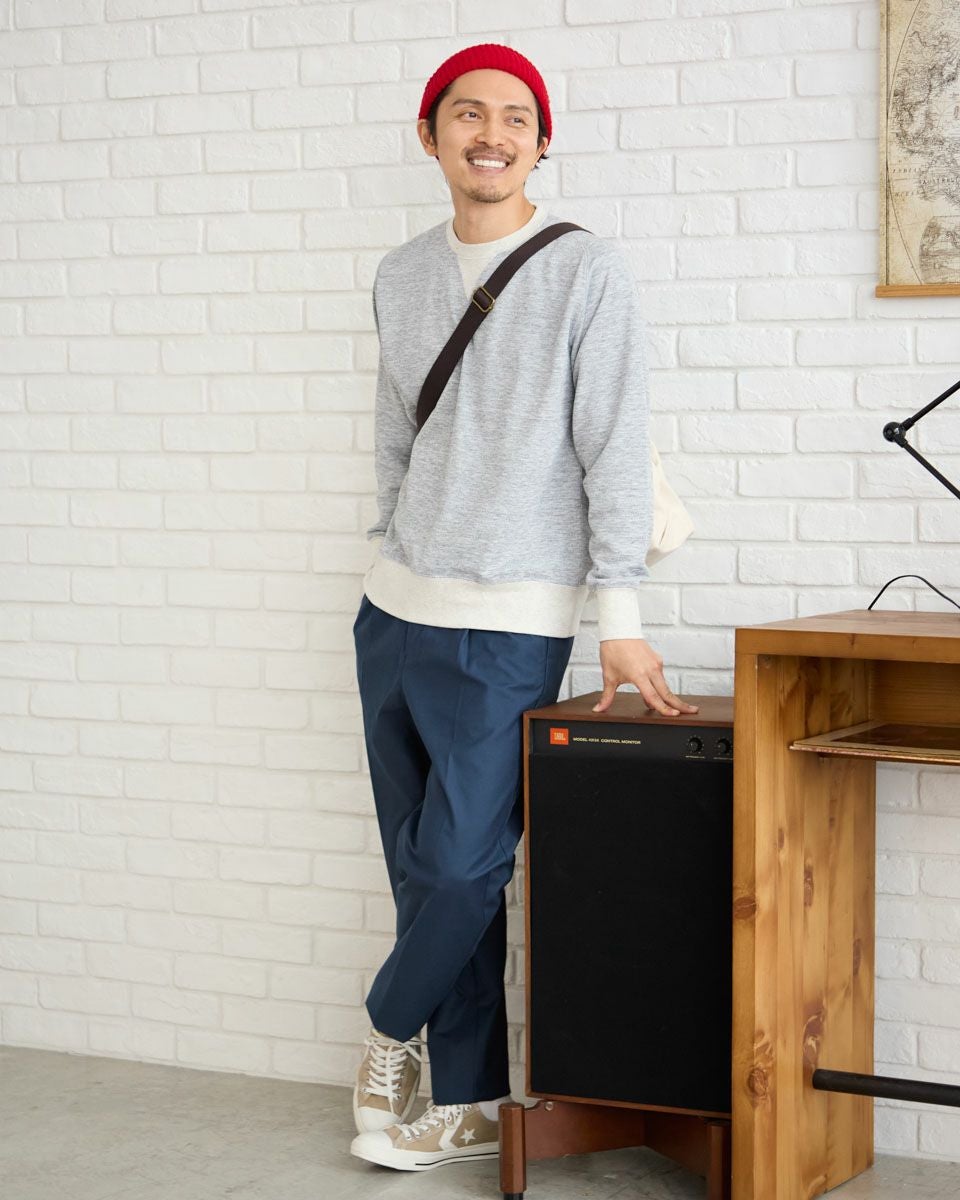 クルーネックスウェット