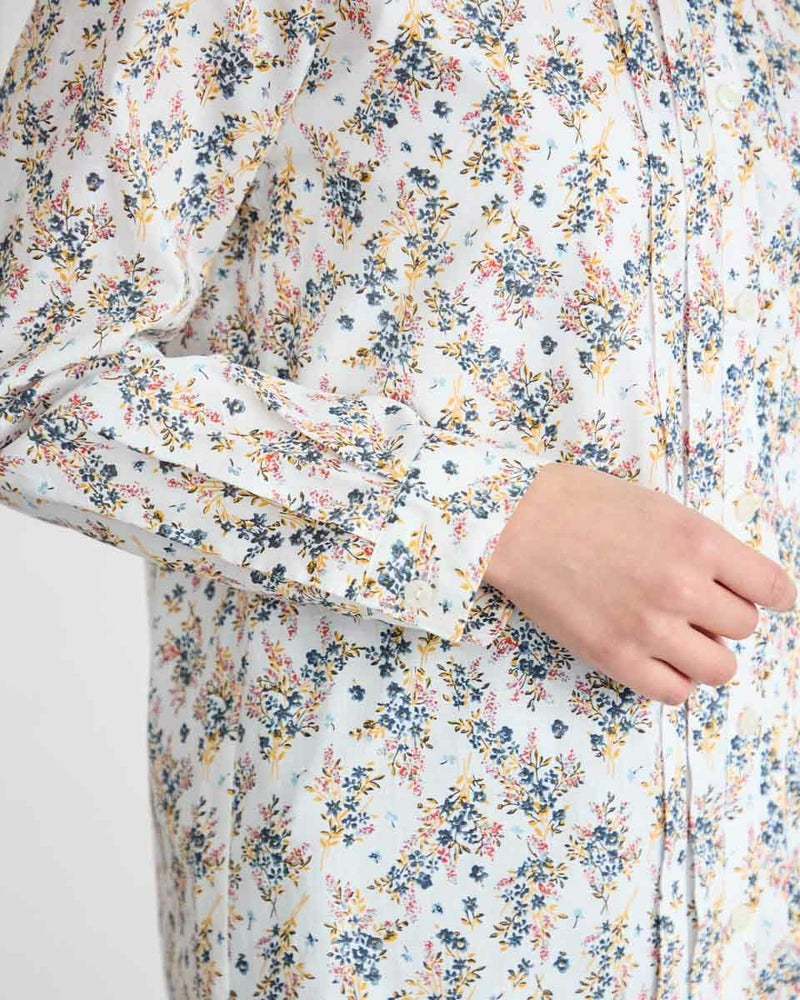 花柄プリントブラウス