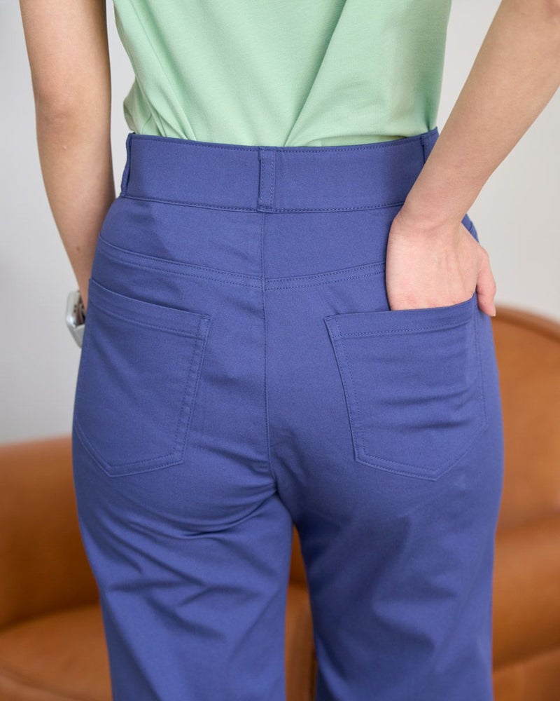 ストレートパンツ