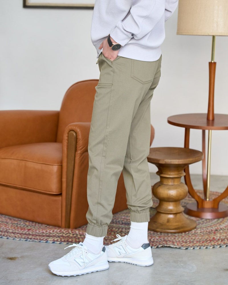 ジョガーパンツ