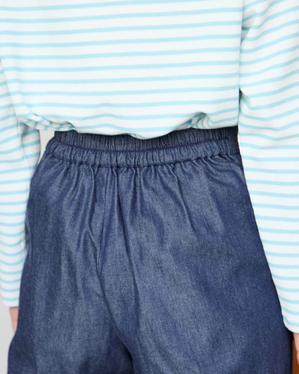 ストレートパンツ