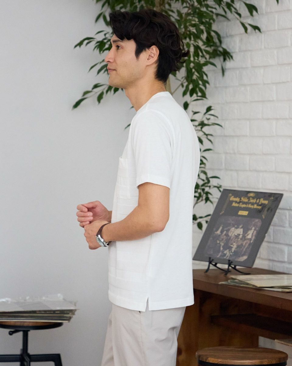 クルーネックTシャツ