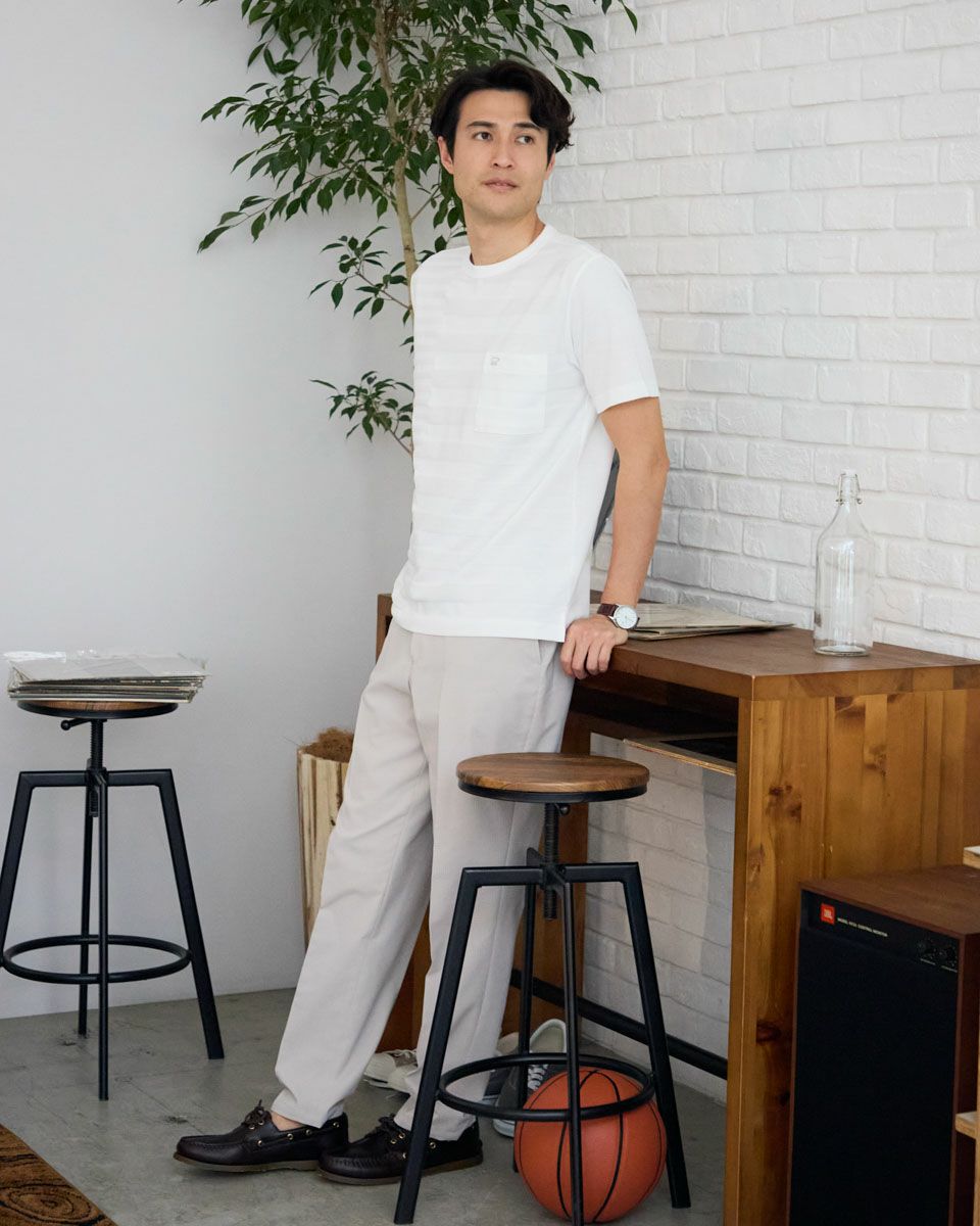 クルーネックTシャツ