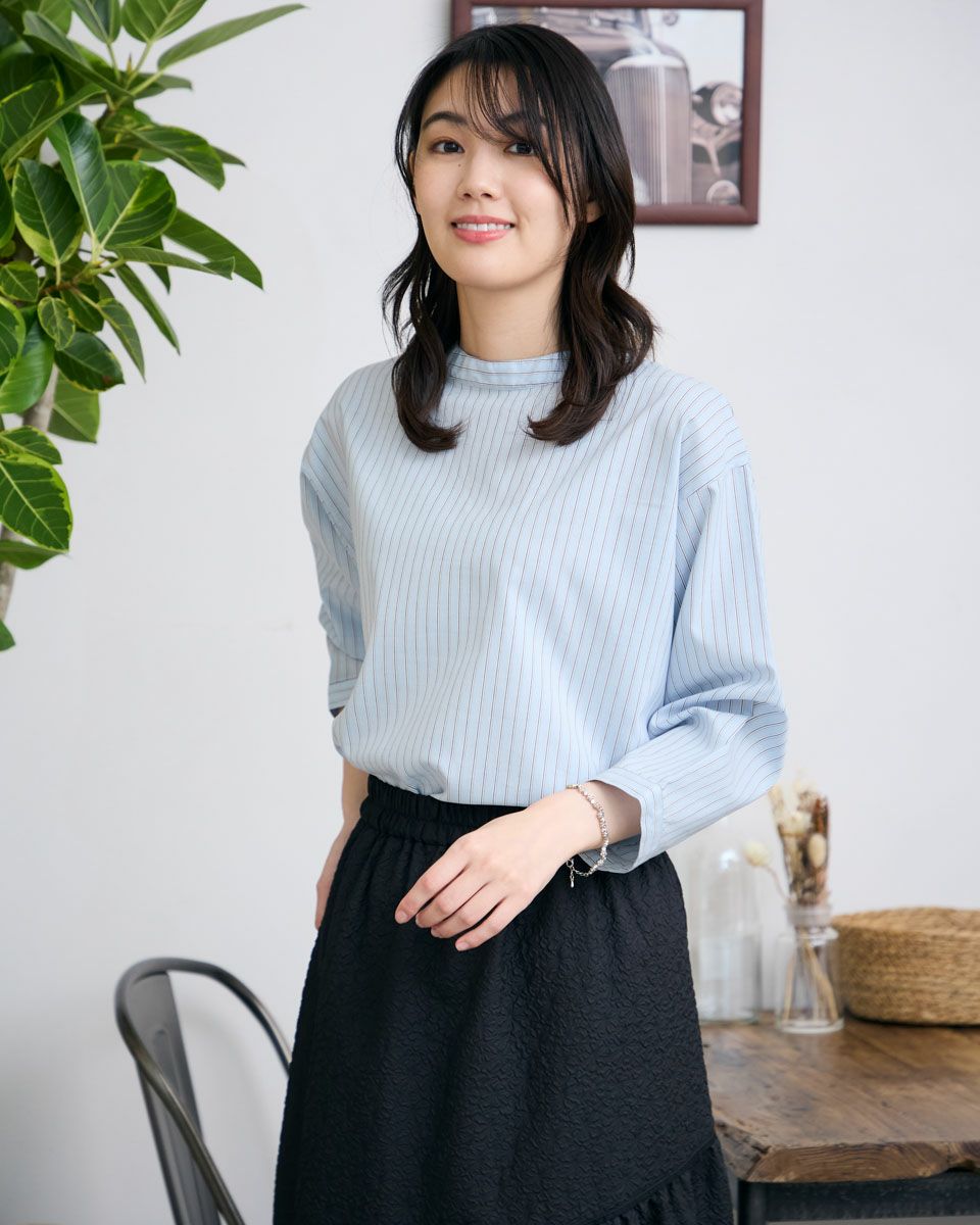 ストライプブラウス