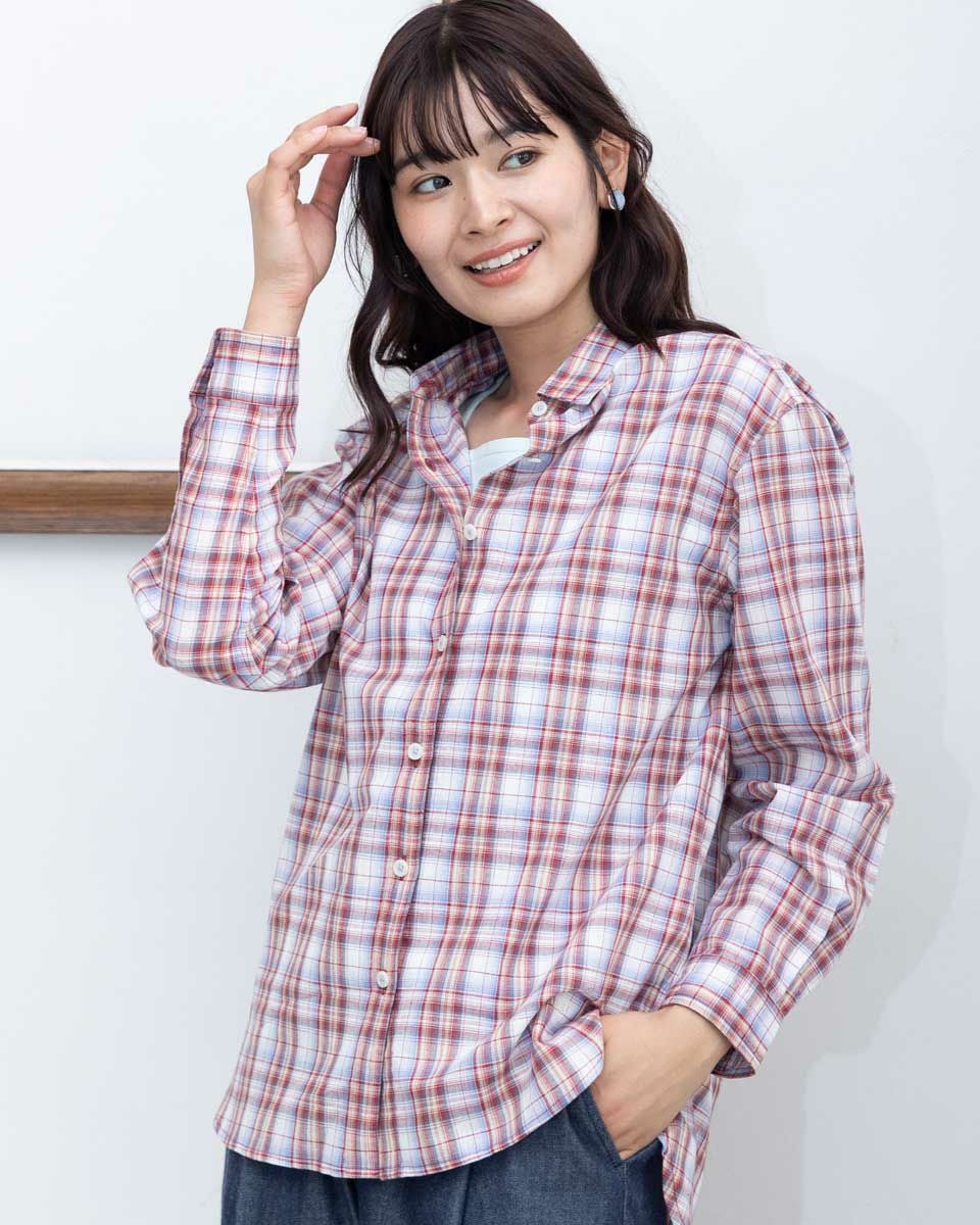 チェックシャツ