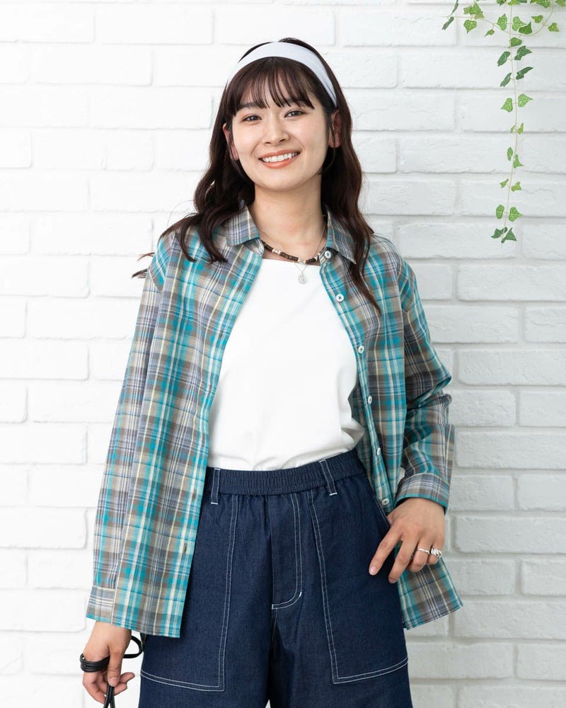 チェックシャツ