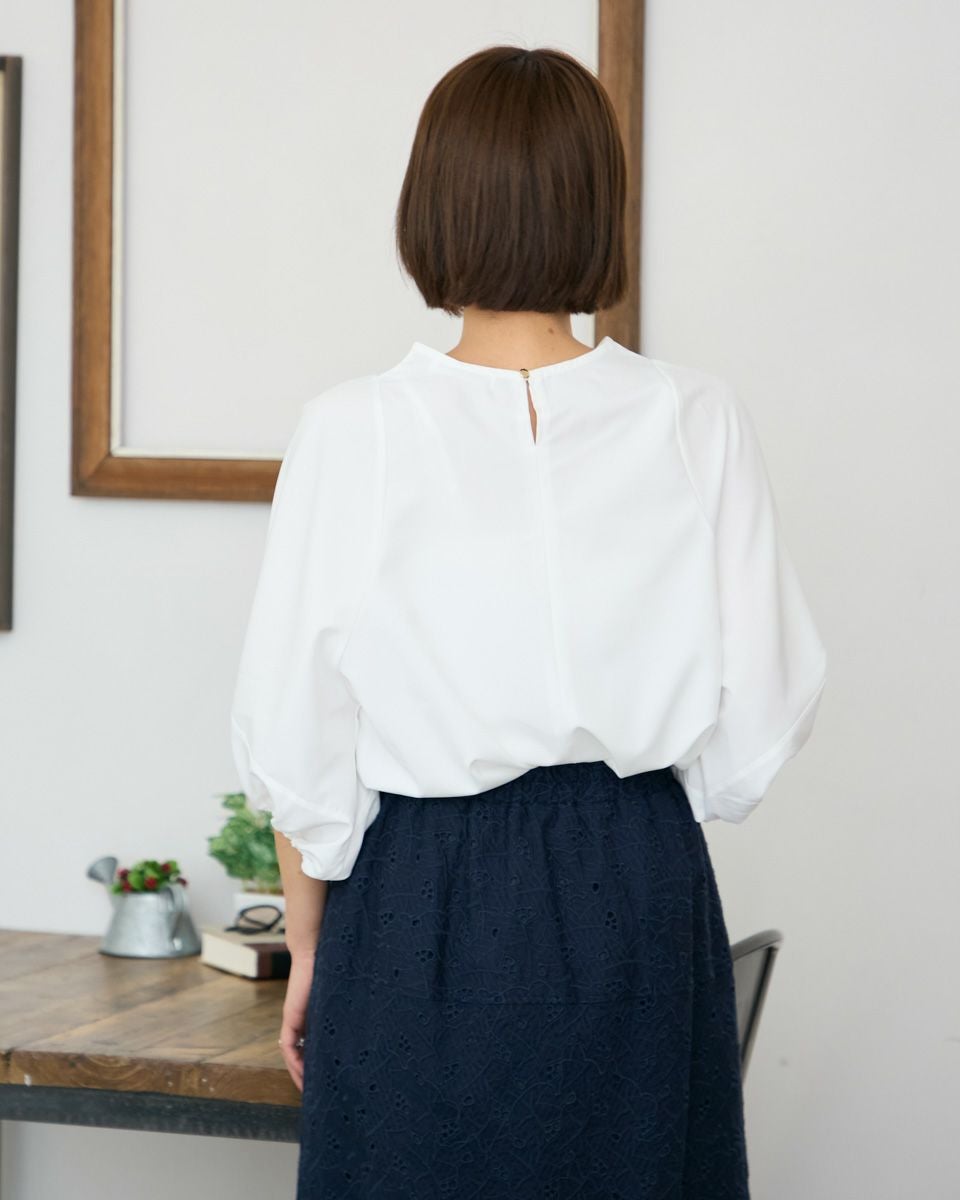 ブラウス調クルーネックプルオーバー