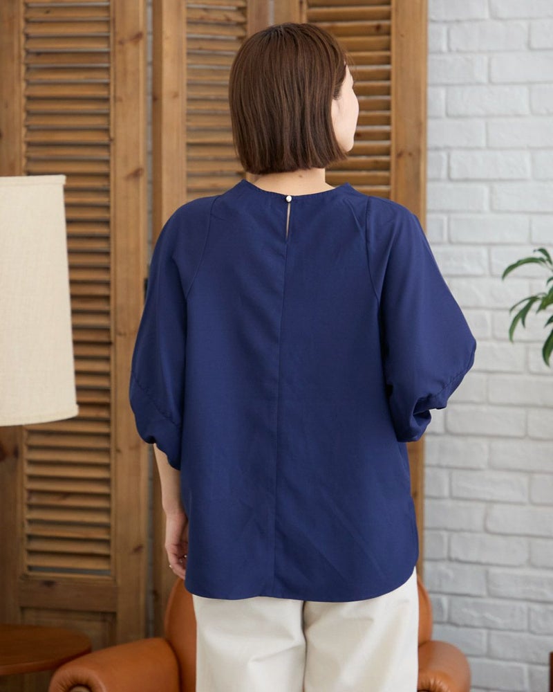 ブラウス調クルーネックプルオーバー