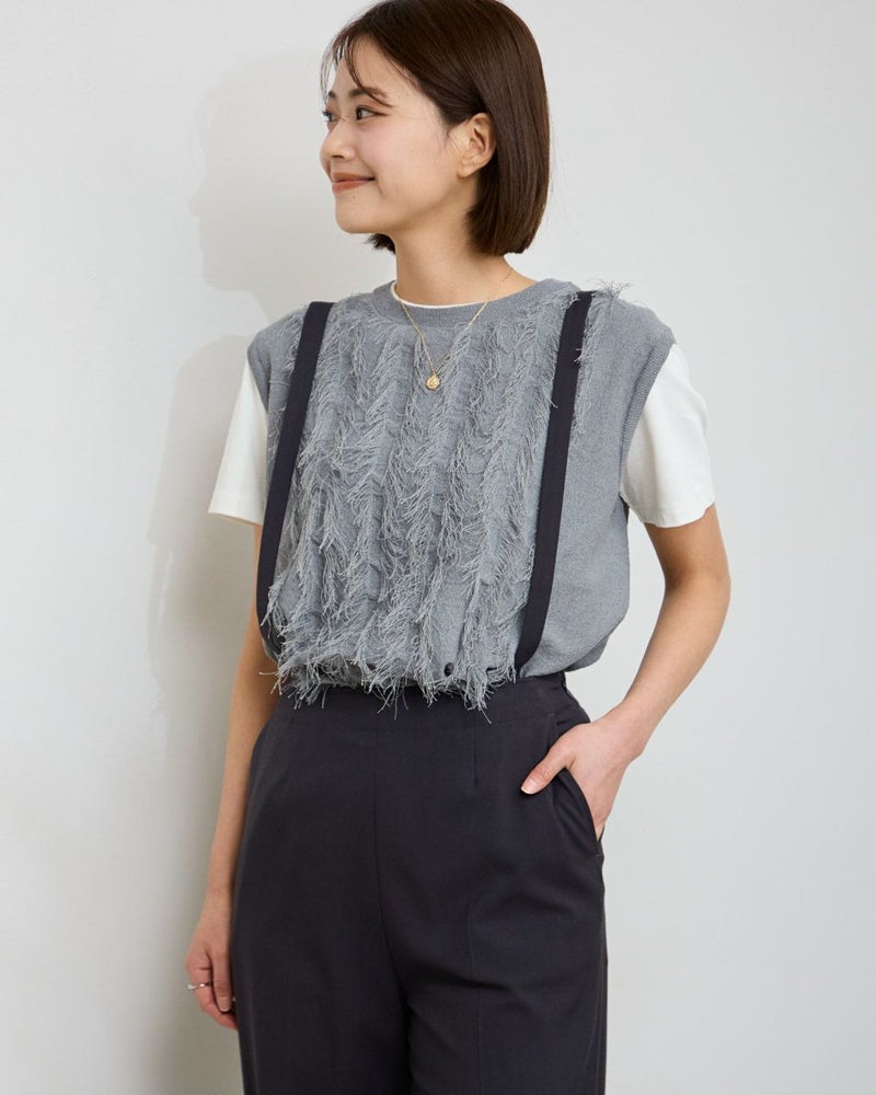 フリンジノースリーブニット