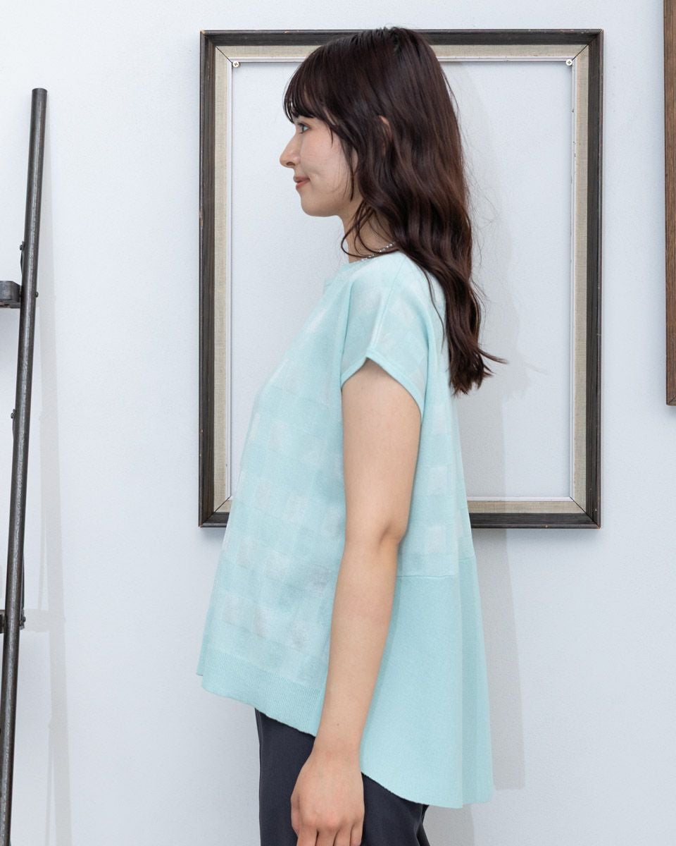 バックペプラムプルオーバー