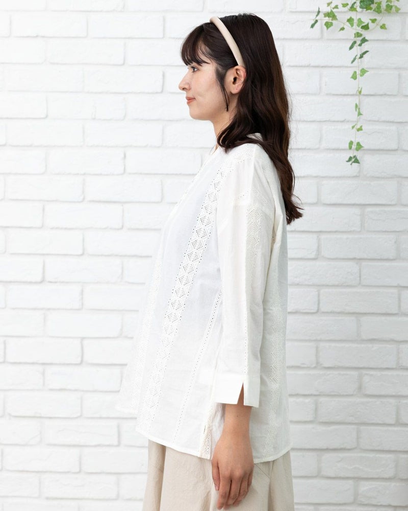 刺しゅうブラウス