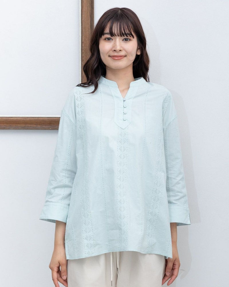 刺しゅうブラウス