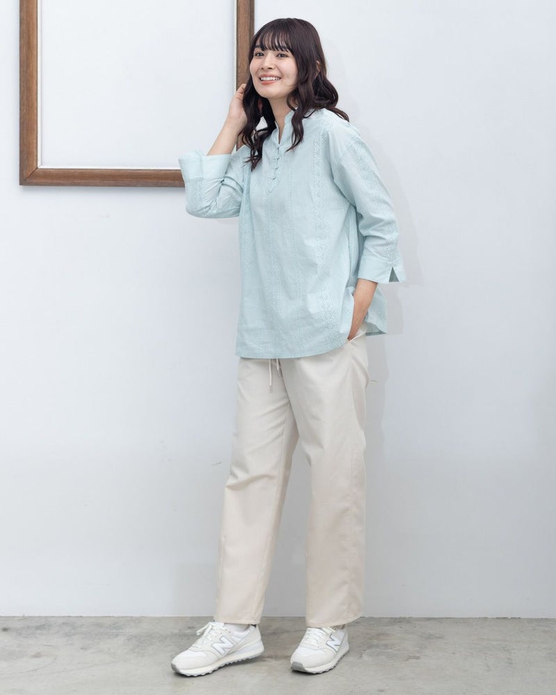 刺しゅうブラウス