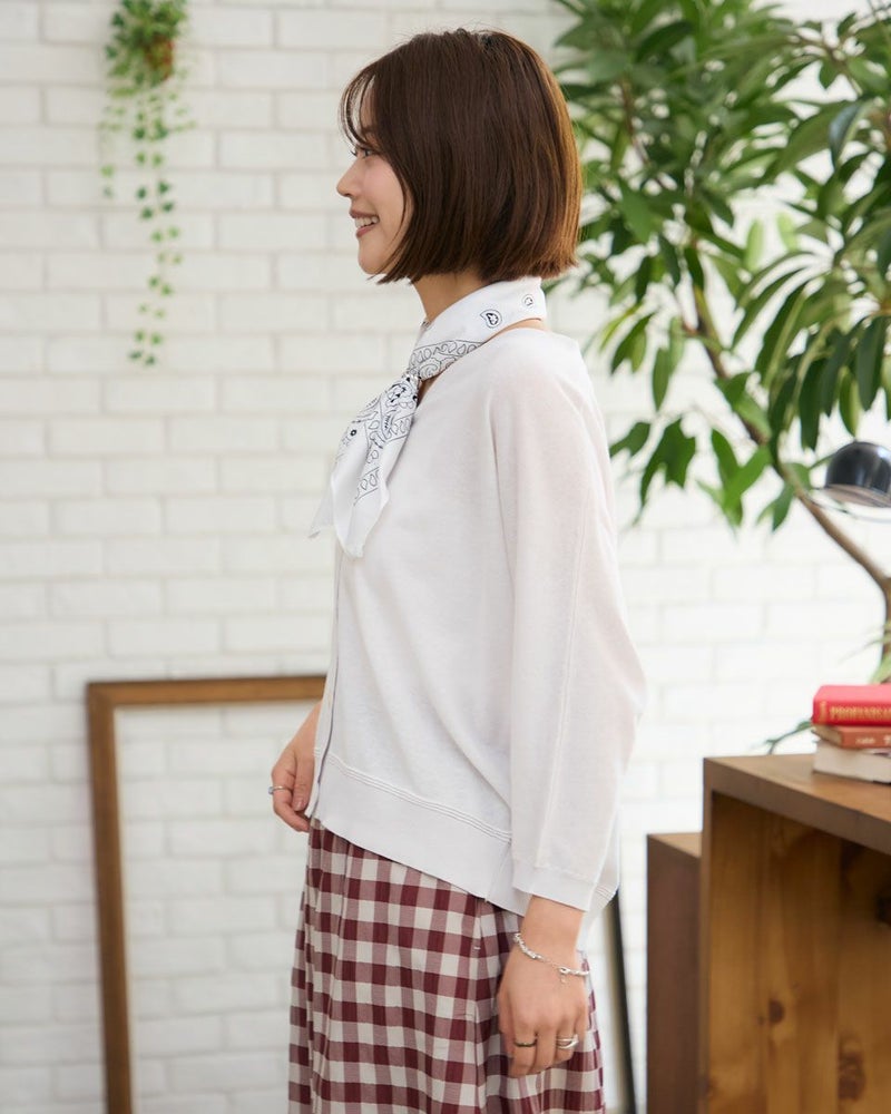 ニットカーディガン