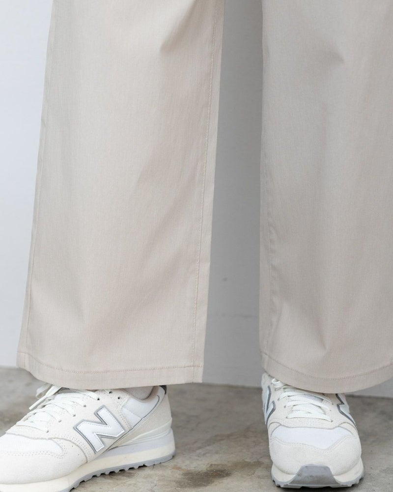 ストレートパンツ