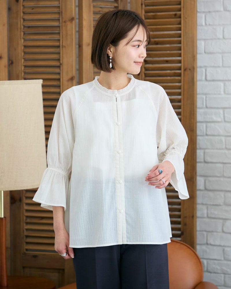 フレアブラウス