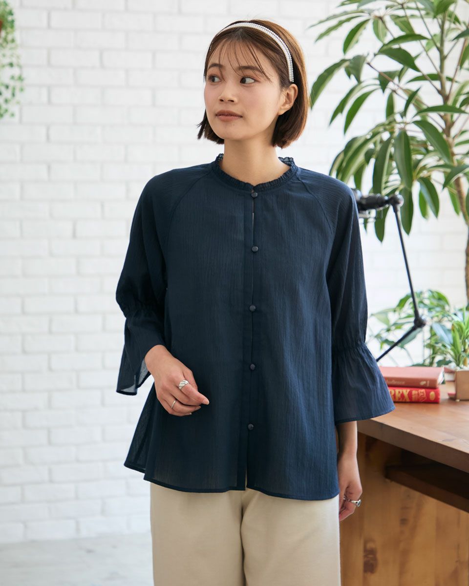 フレアブラウス