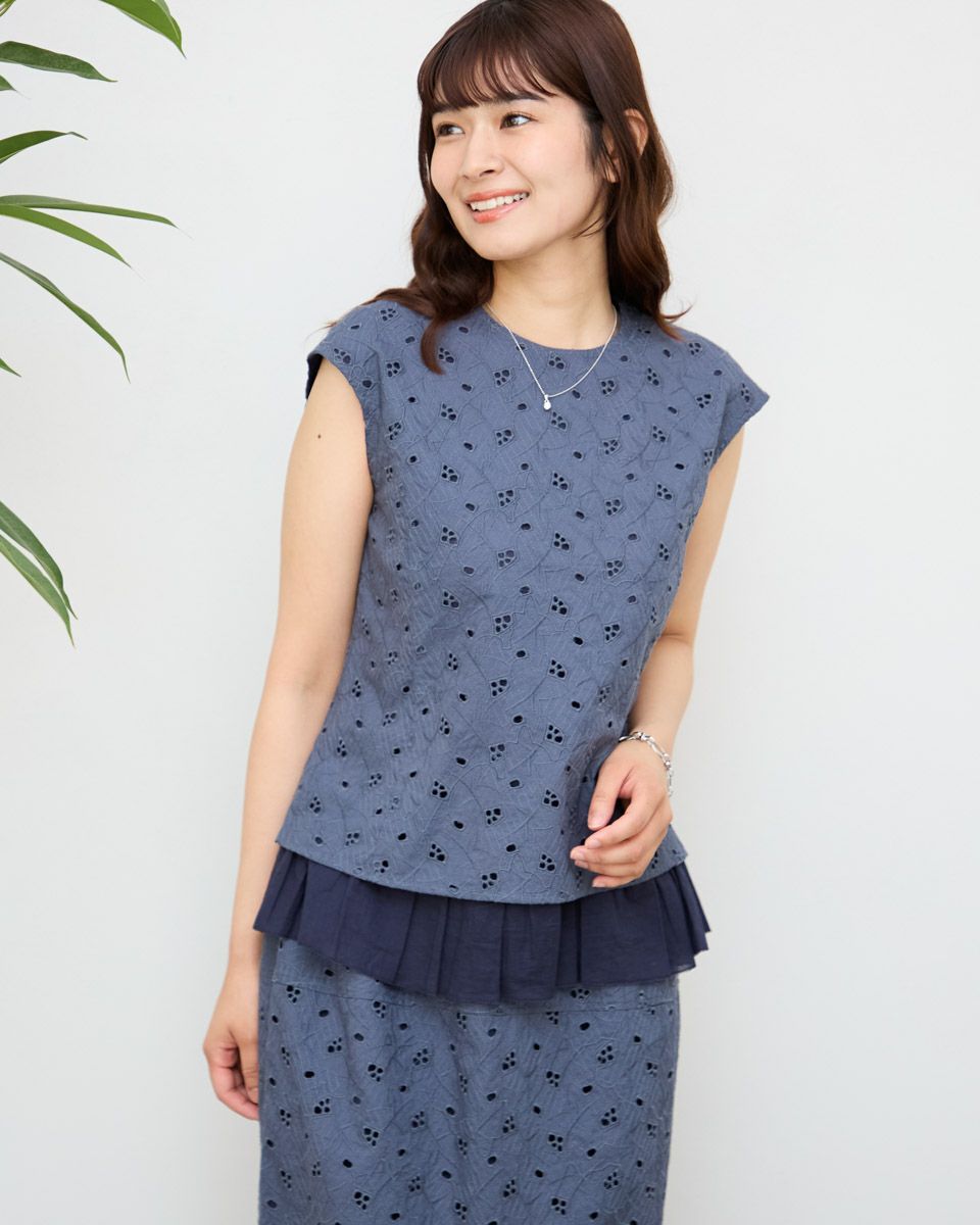 フレンチスリーブブラウス