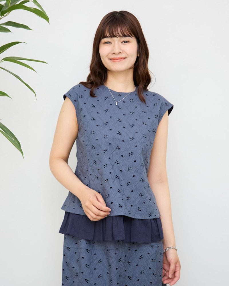 フレンチスリーブブラウス