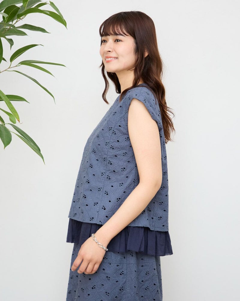 フレンチスリーブブラウス