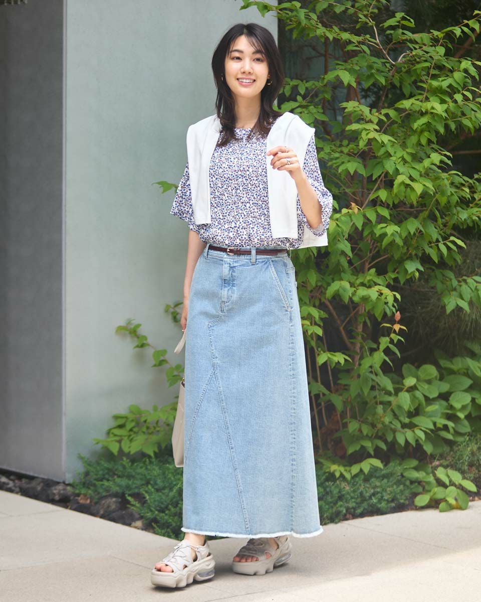 シャーリングブラウス