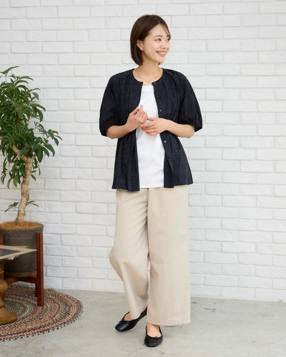 ノーカラーブラウス