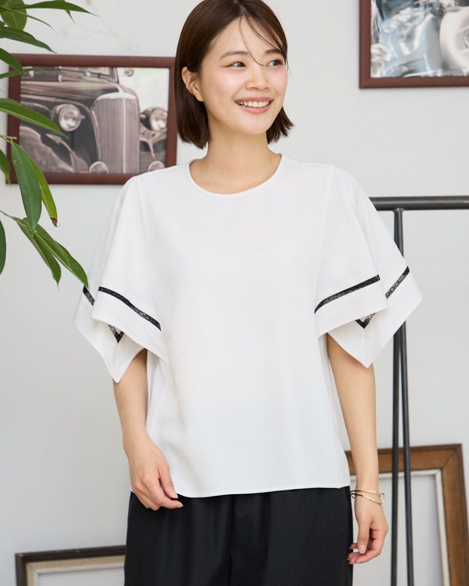 フレアスリーブブラウス