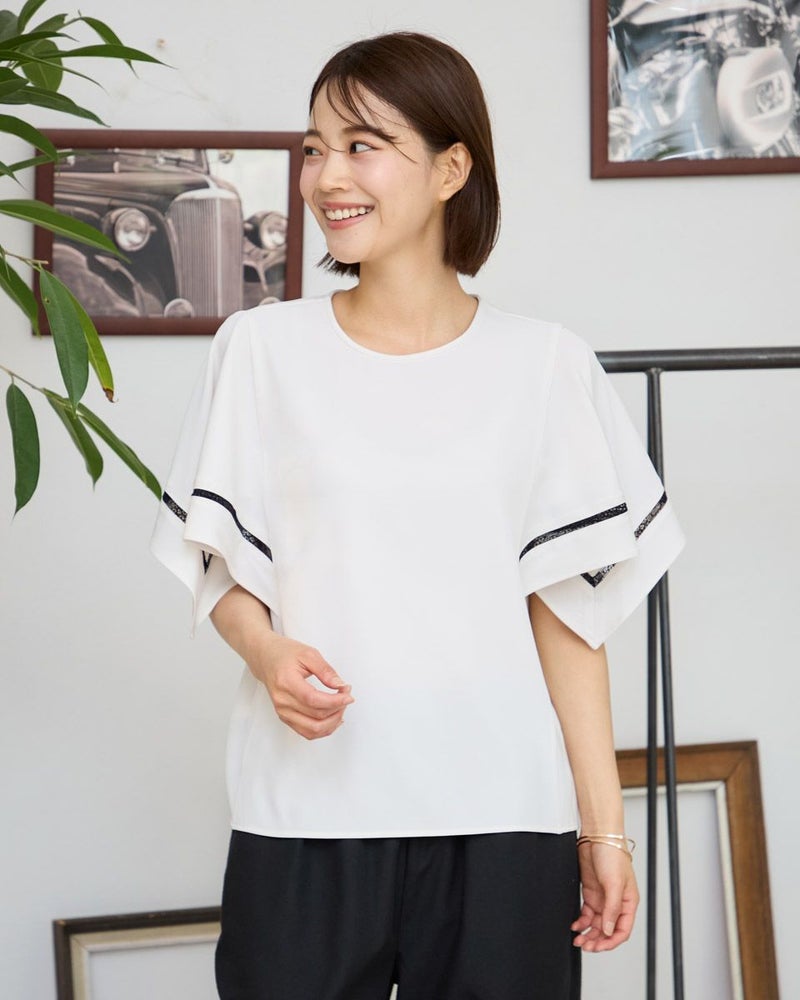 フレアスリーブブラウス