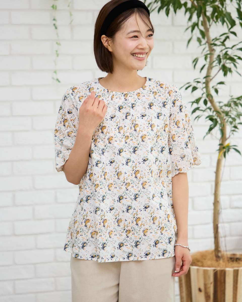 プリントカットワークブラウス