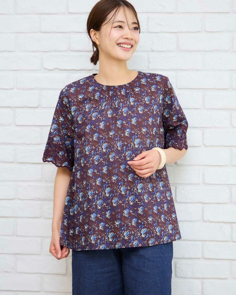 プリントカットワークブラウス