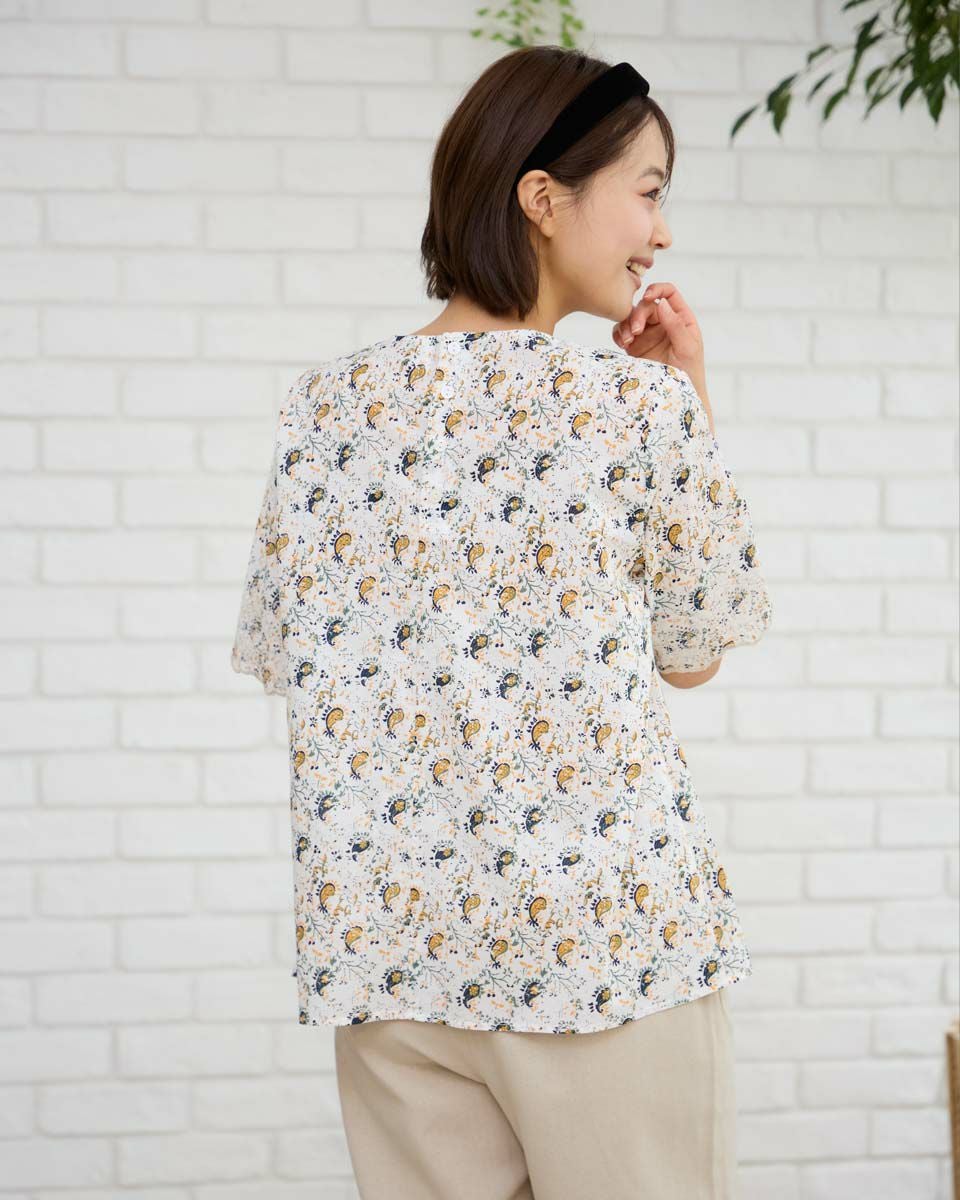 プリントカットワークブラウス