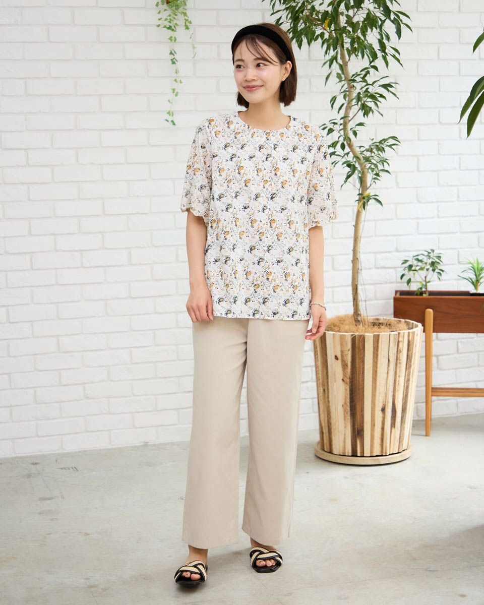 プリントカットワークブラウス