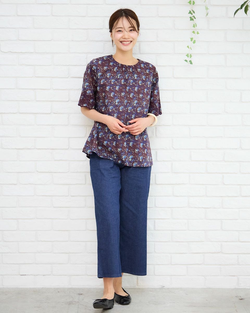 プリントカットワークブラウス