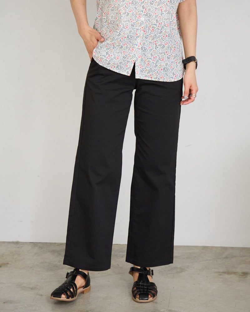 ストレートパンツ