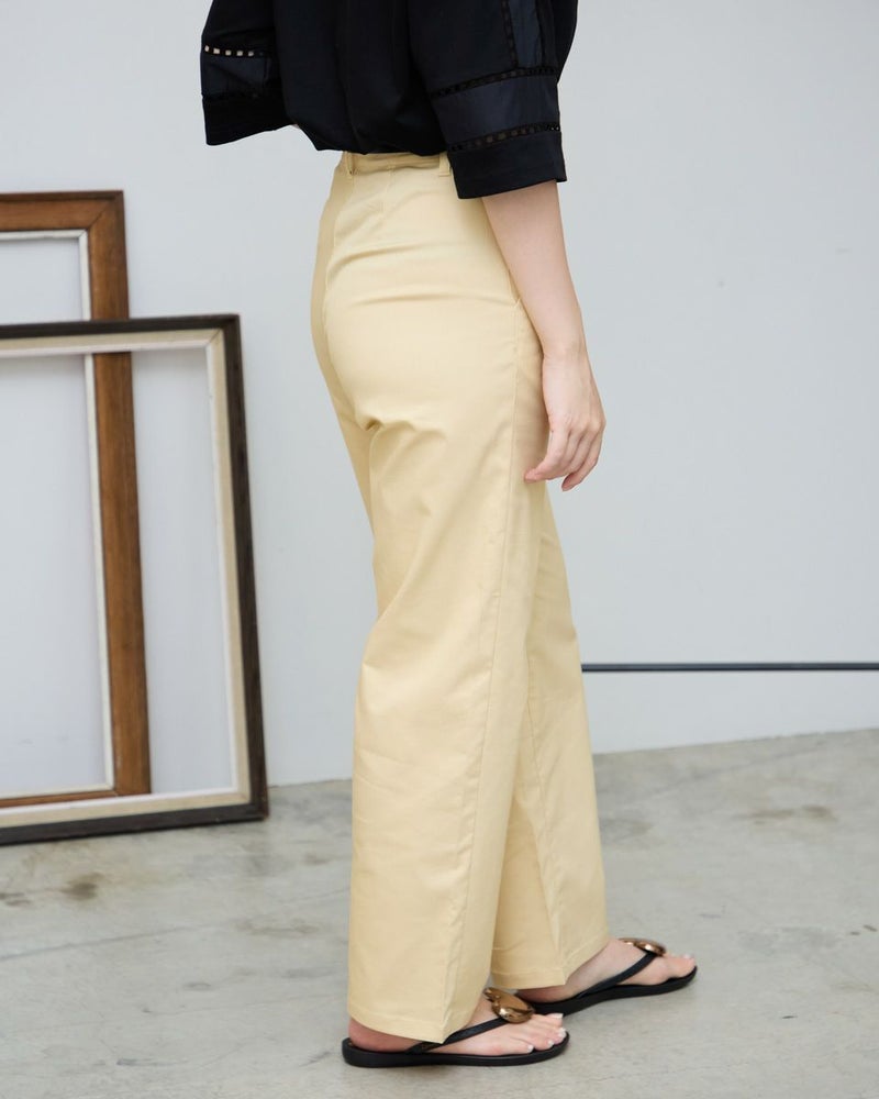 ストレートパンツ