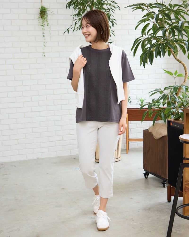 テーパードパンツ