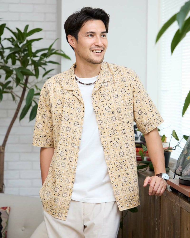 半袖オープンカラーシャツ