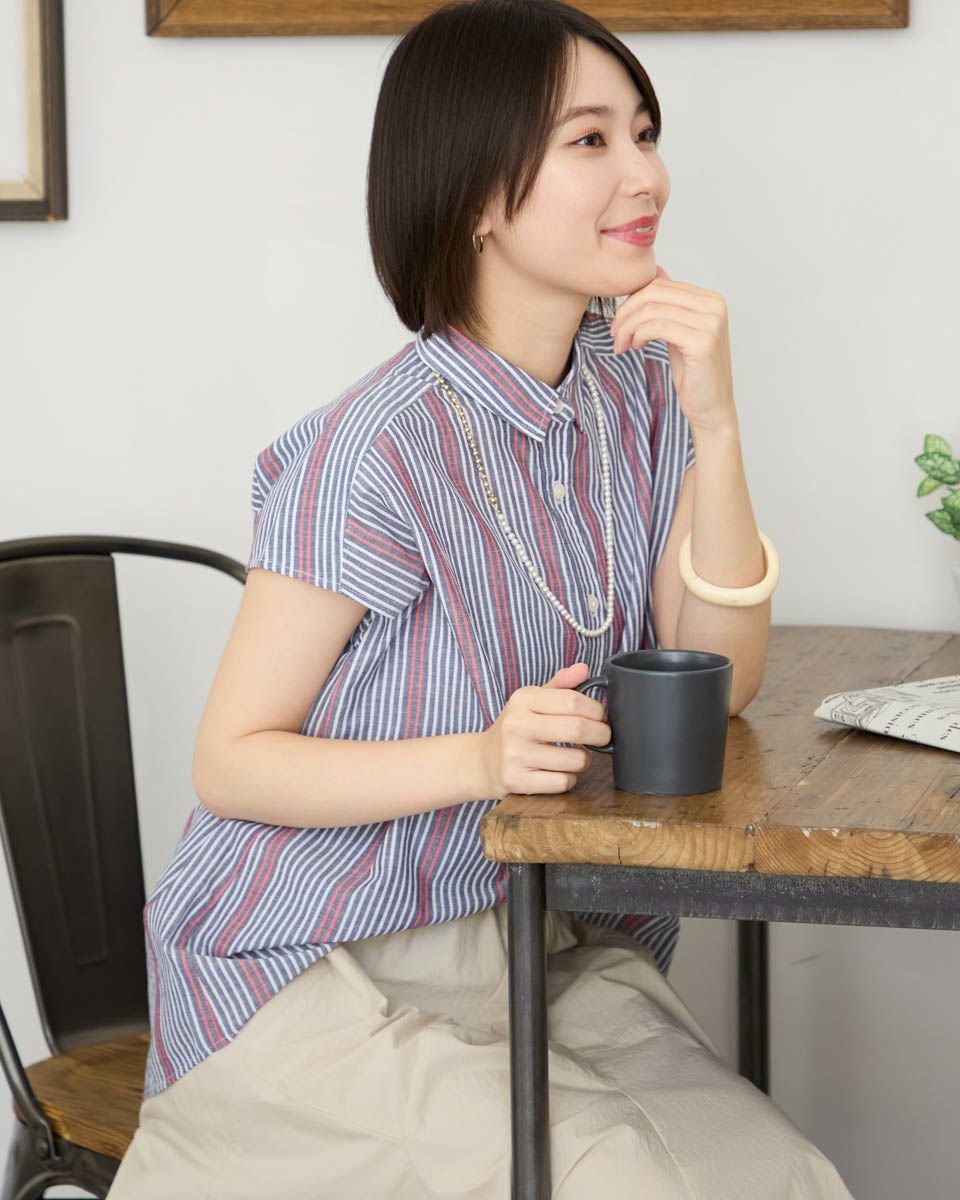 ストライプブラウス