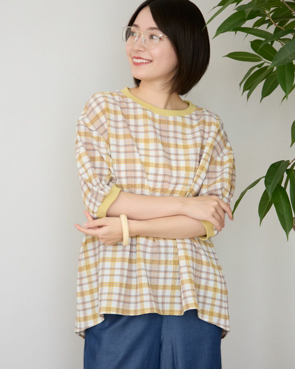 サッカーチェックブラウス