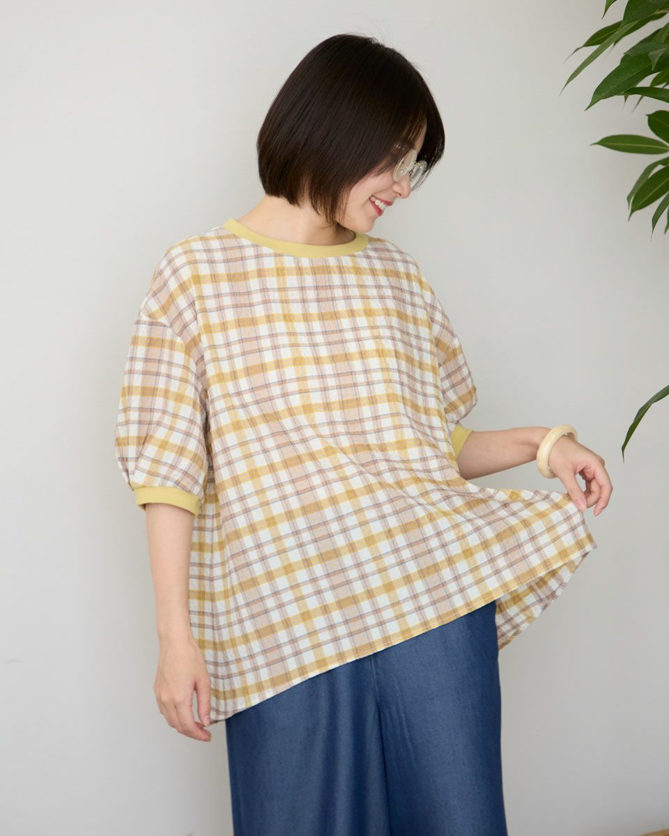 サッカーチェックブラウス