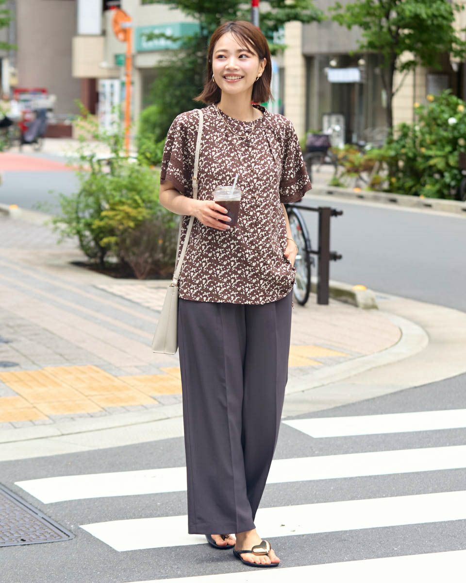 プリントブラウス