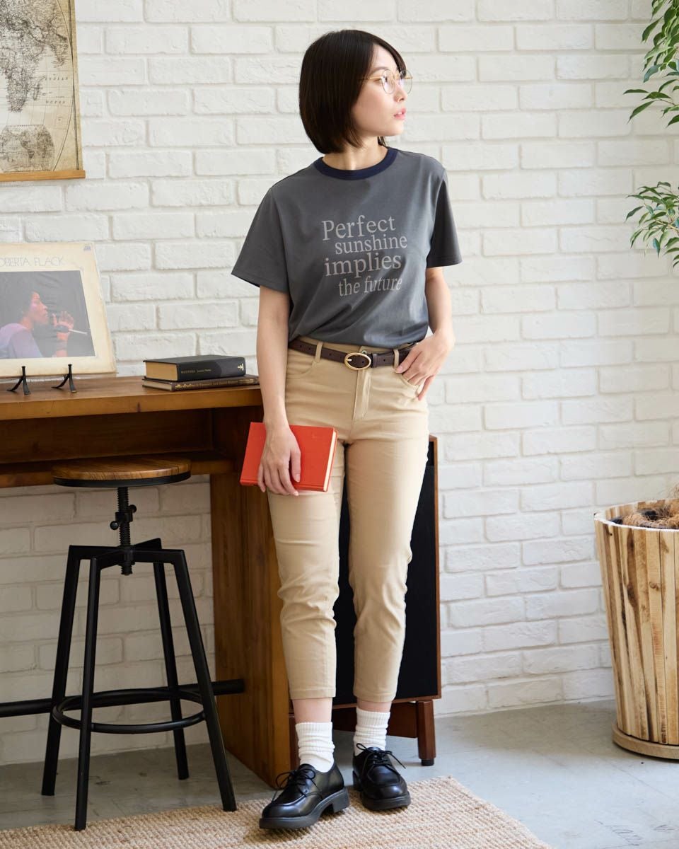 クロップドパンツ