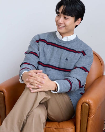 ボーダークルーネックニット